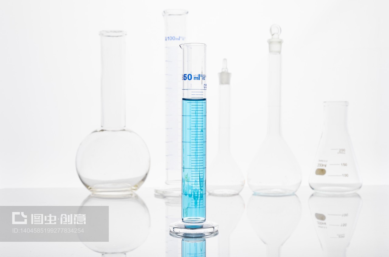 科學(xué)之美 生物化學(xué)玻璃儀器的視覺(jué)詮釋